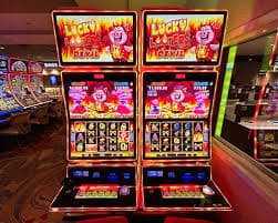 Antarmuka permainan Fortune Rabbit di sayapjp dengan panel kontrol taruhan dan gulungan simbol